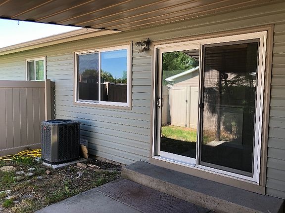 4th image of 1507 Elaine St