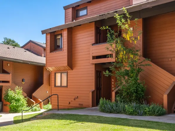 103 Meadow Ln #8, Mammoth Lakes, CA 93546