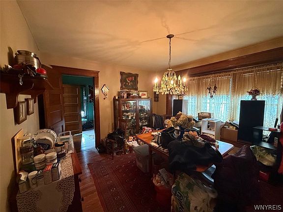 5th image of 776 Southport St