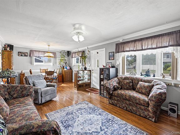 5th image of 212 15th Street