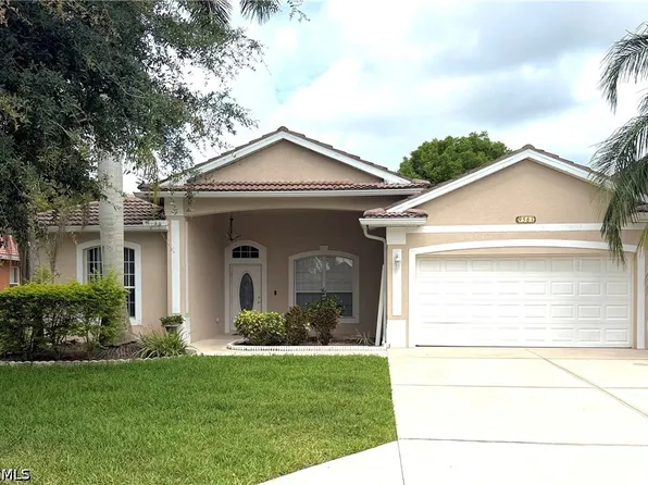 9561 Blue Stone Cir, Fort Myers, FL 33913