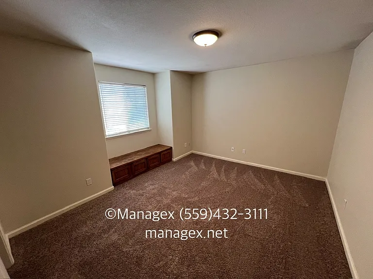 110 N Anderson Ave — Photo 13