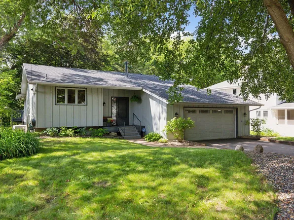5505 Grove St, Edina, MN 55436
