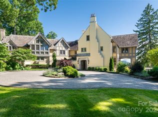 7 Stuyvesant Rd, Asheville, NC 28803