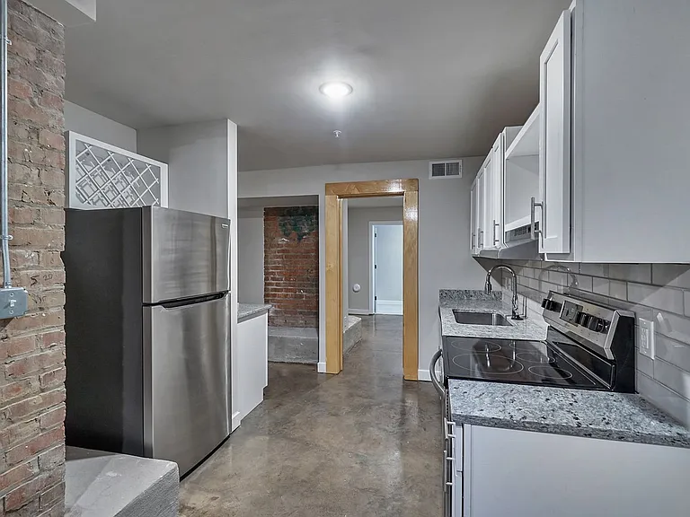 10 Walnut Aly — Photo 38