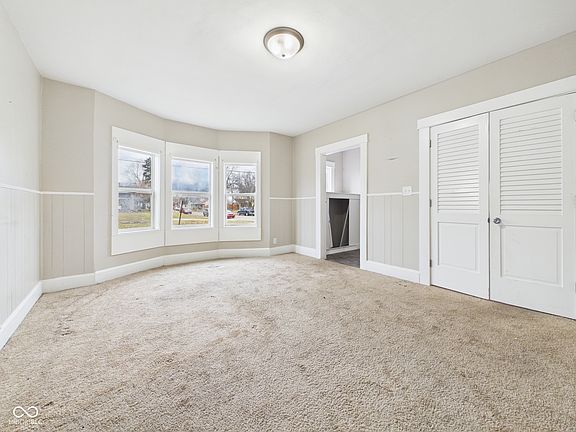 4th image of 2226 Fletcher St