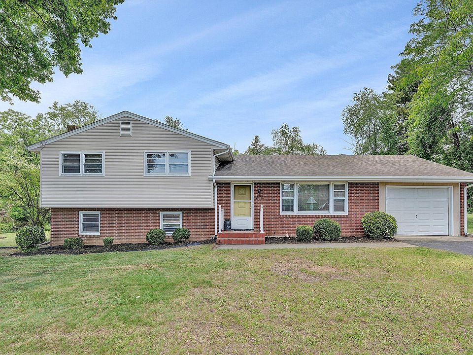 1st image of 7008 Goff Rd