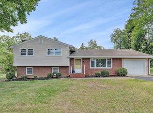 7008 Goff Rd, Roanoke, VA 24019