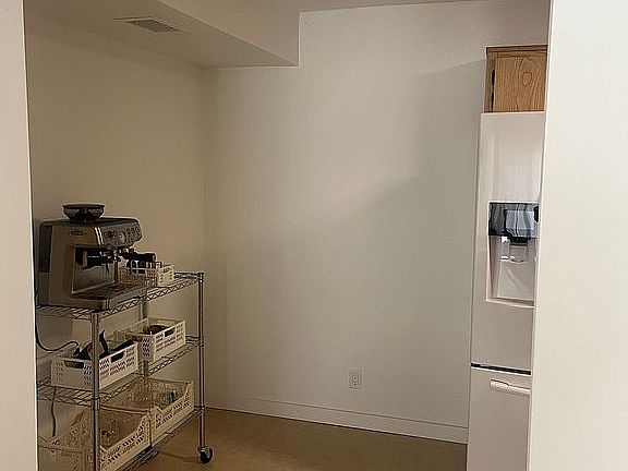 5th image of 1104 Green Pine Blvd APT A2