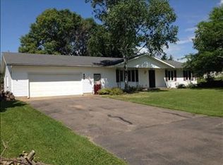 403 N 6th St, Colby, WI 54421