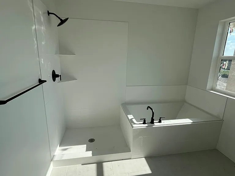 master bedroom bathroom
