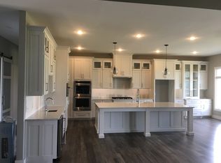 4051 E Brookdale Ter, Springfield, MO 65802