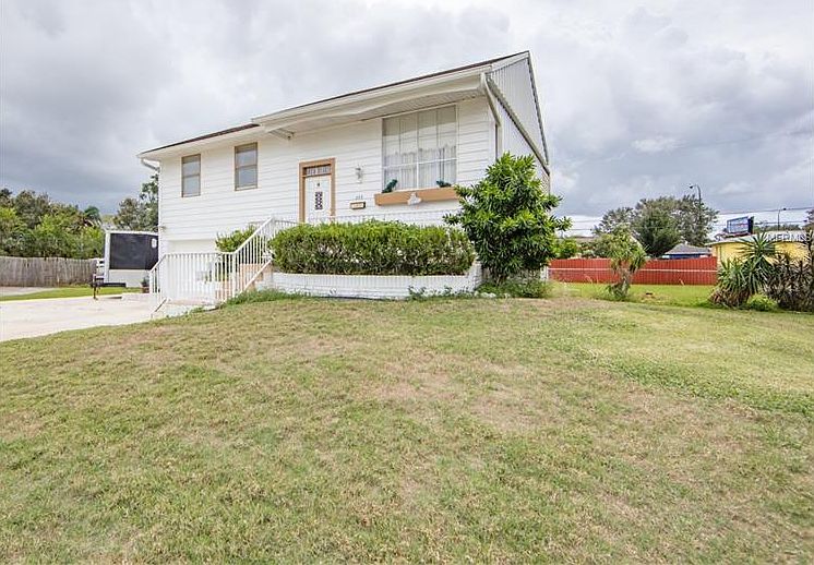 1st image of 233 Lavender Ct #2