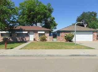 69 Grand Ave, Lemoore, CA 93245