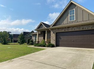 128 Santa Maria Dr NE, Huntsville, AL 35811