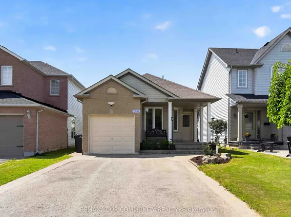 1038 Grandlea Ct, Oshawa, ON L1K 2N1