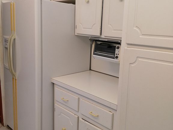 5th image of 5518 Dogwood Way #180
