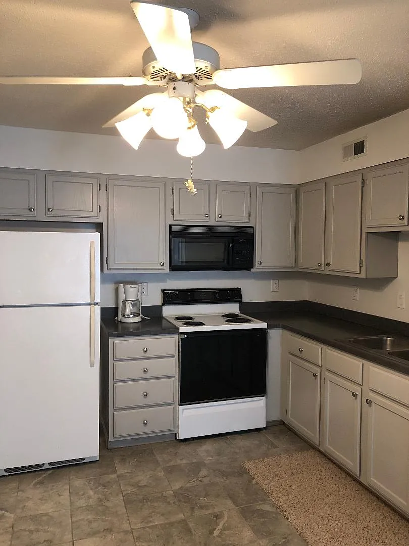 4300 Forder Pl APT G photo 1