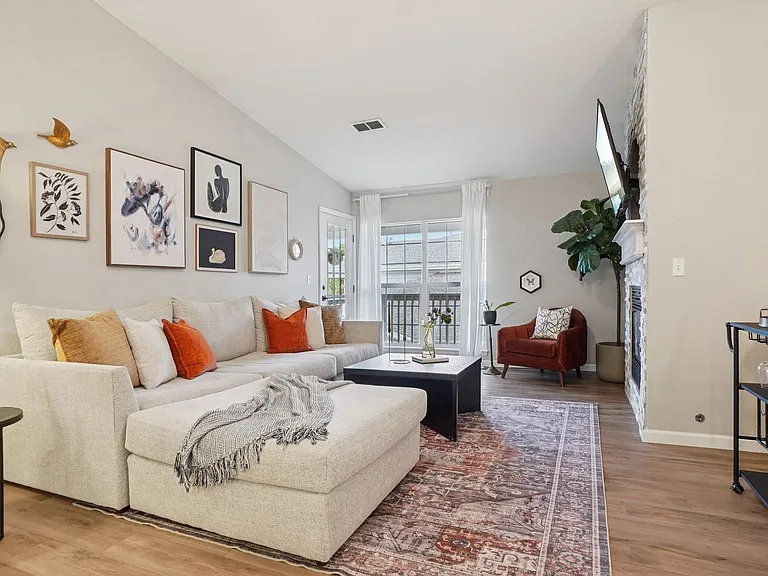 4271 Blackhawk Cir #2C — Photo 1