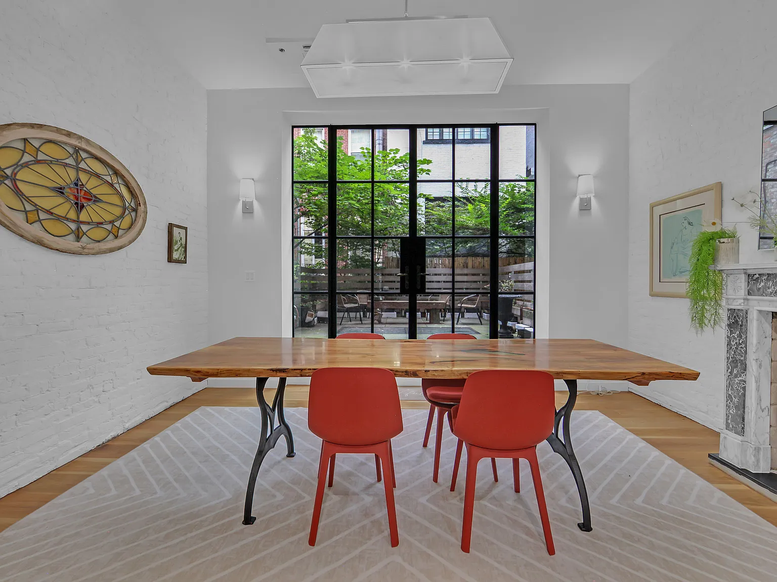 111 East 19th Street — Photo 2