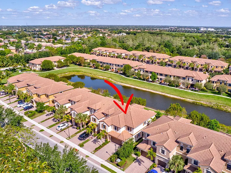 10139 Wellington Parc Dr — Photo 15