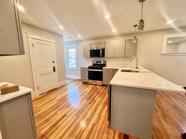 43 Gardena St, Boston, MA