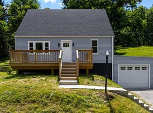 985 Blackhawk Rd, Beaver Falls, PA 15010