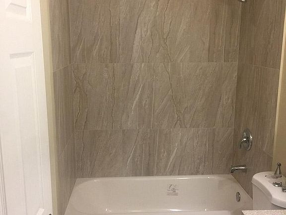 5th image of 2124 N Milwaukee Ave APT 2F