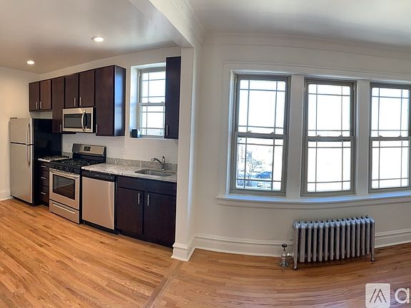 4th image of 2722 W Farragut Ave APT S1
