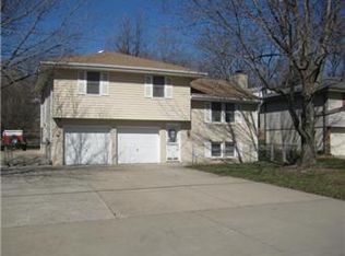 3536 N Antioch Rd, Kansas City, MO 64117