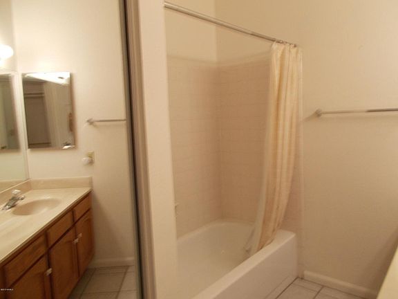 5th image of 1718 S Longmore St #83