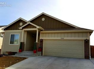 7401 Willowdale Dr, Fountain, CO 80817