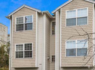 8526 Nesbit Ave N APT C, Seattle, WA 98103