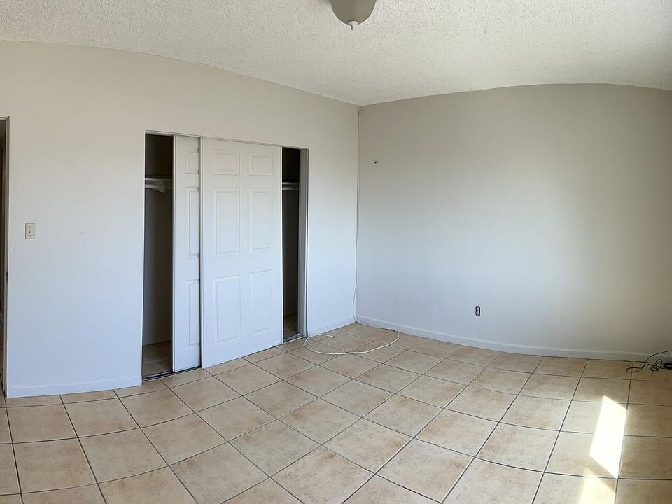 250 W Jackson St Rialto, CA Zillow Apartments for Rent in Rialto