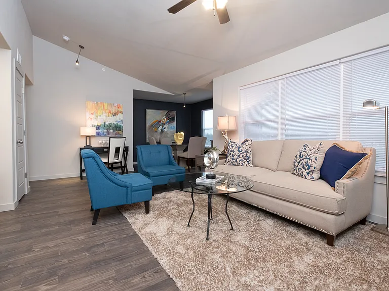 1050 Spencer St #33 — Photo 3