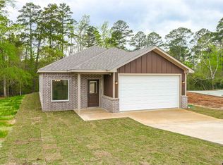 186 Twisted Oaks Dr, Rusk, TX 75785