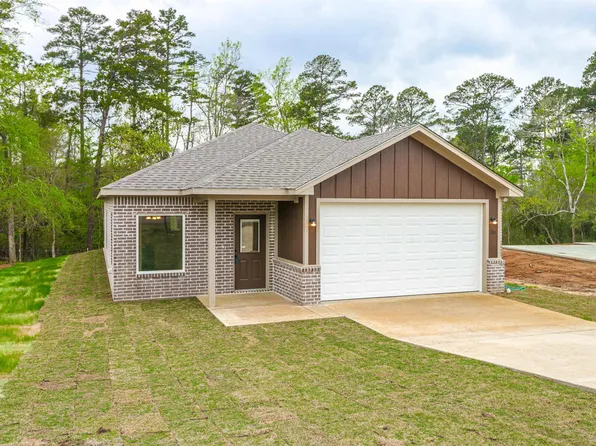 186 Twisted Oaks Dr, Rusk, TX 75785