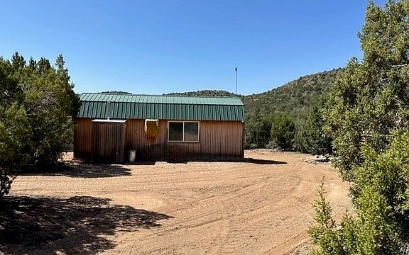 4th image of 156 Mariposa Lily Drive