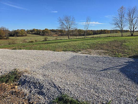 5th image of 13621 Farm Road 2175