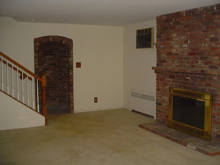 1650 Colonial Dr — Photo 13