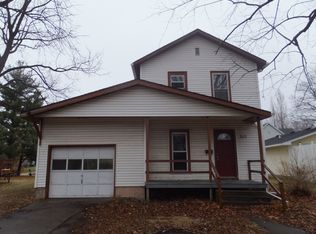 303 SW 7th St, Aledo, IL 61231