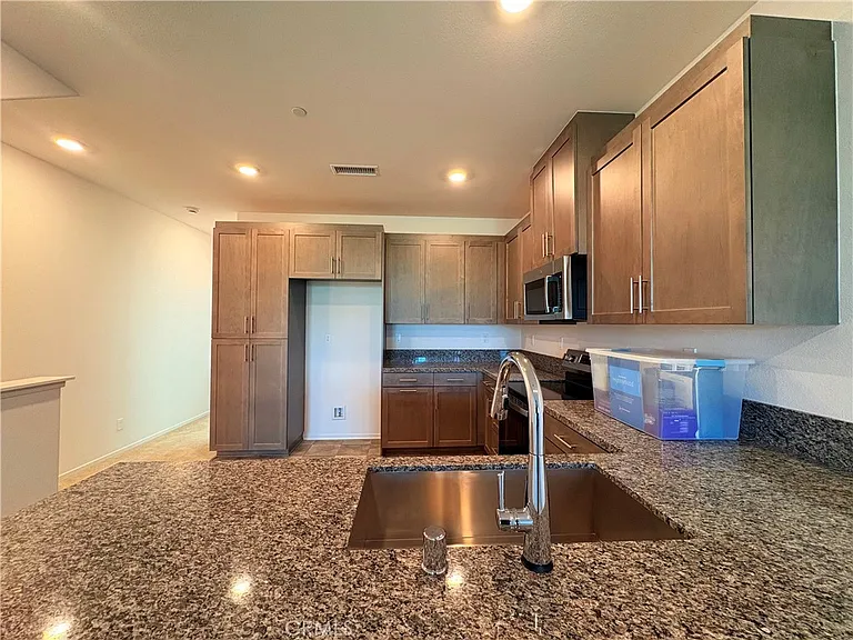 8439 Bickmore Ave — Photo 5