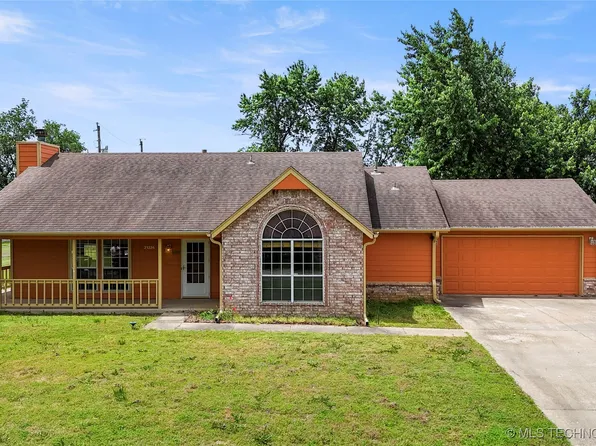 25226 S Holliday Dr, Claremore, OK 74019