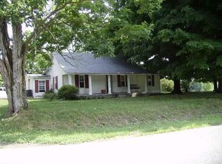 2030 Pleasant Grove Rd, Westmoreland, TN 37186