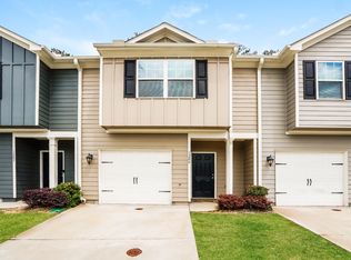 1010 Highwood Ln, East Pt, GA 30344