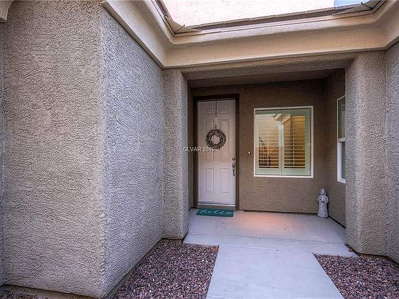 3rd image of 6825 Rolling Oaks Ct