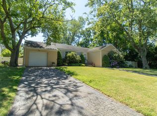 307 Woodward Ave, New Haven, CT 06512