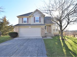 11 Longbow Ct, South Elgin, IL 60177