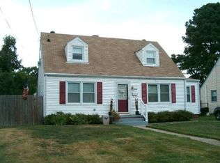 8035 Crescent Rd, Norfolk, VA 23505