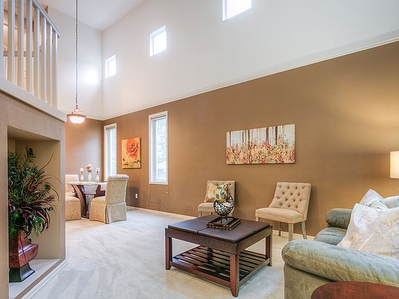 5th image of 22528 SE 12th Pl
